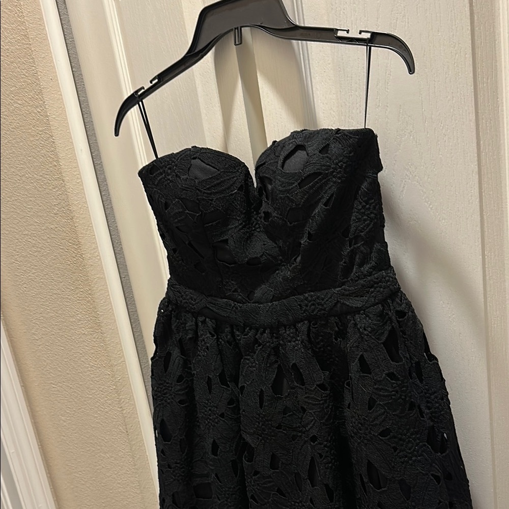 Elegant Black Strapless Lace Dress size S